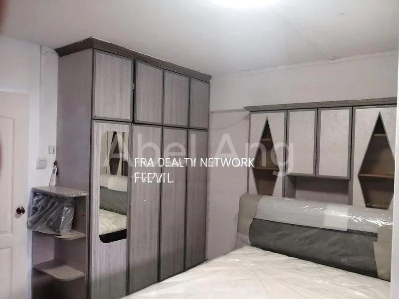 5 Room (5I) HDB for Rent in  922 Jurong West Street 92 - Image 3